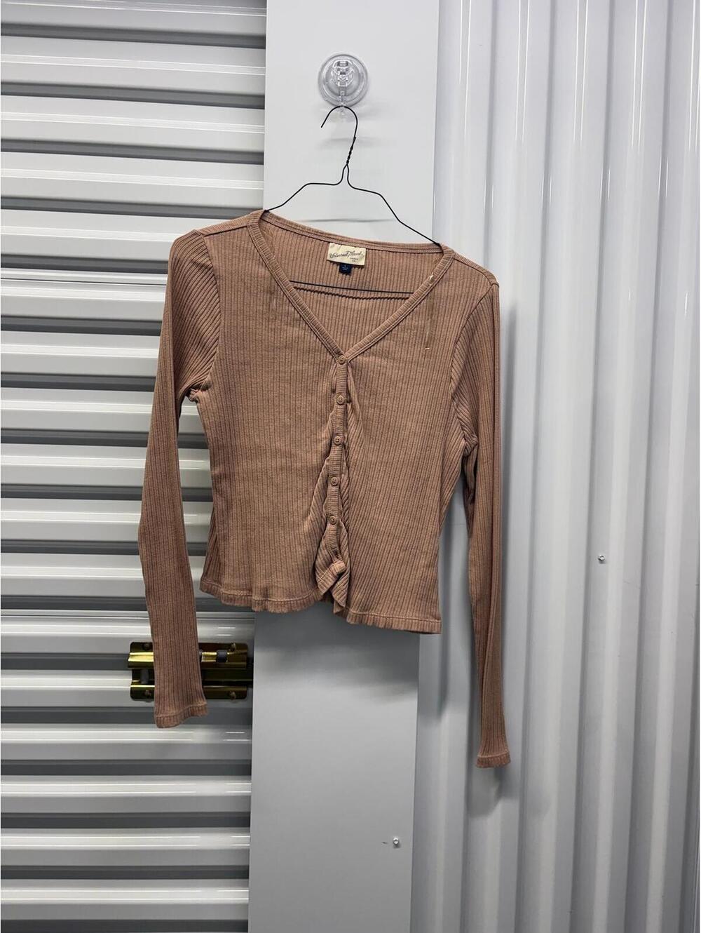 Universal Thread Women’s Large Universal Thread Camel Cardigan Shirt Long Sleeve